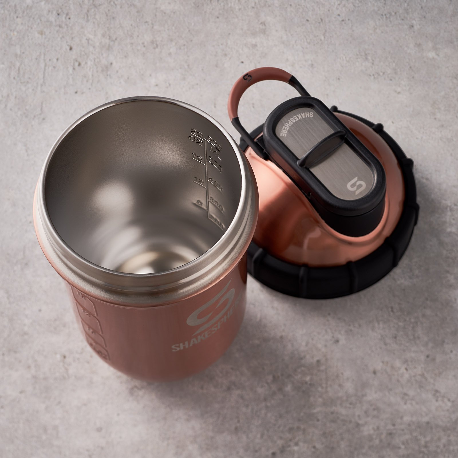 ShakeSphere - Stainless steel shaker range. Copper Steel Matte